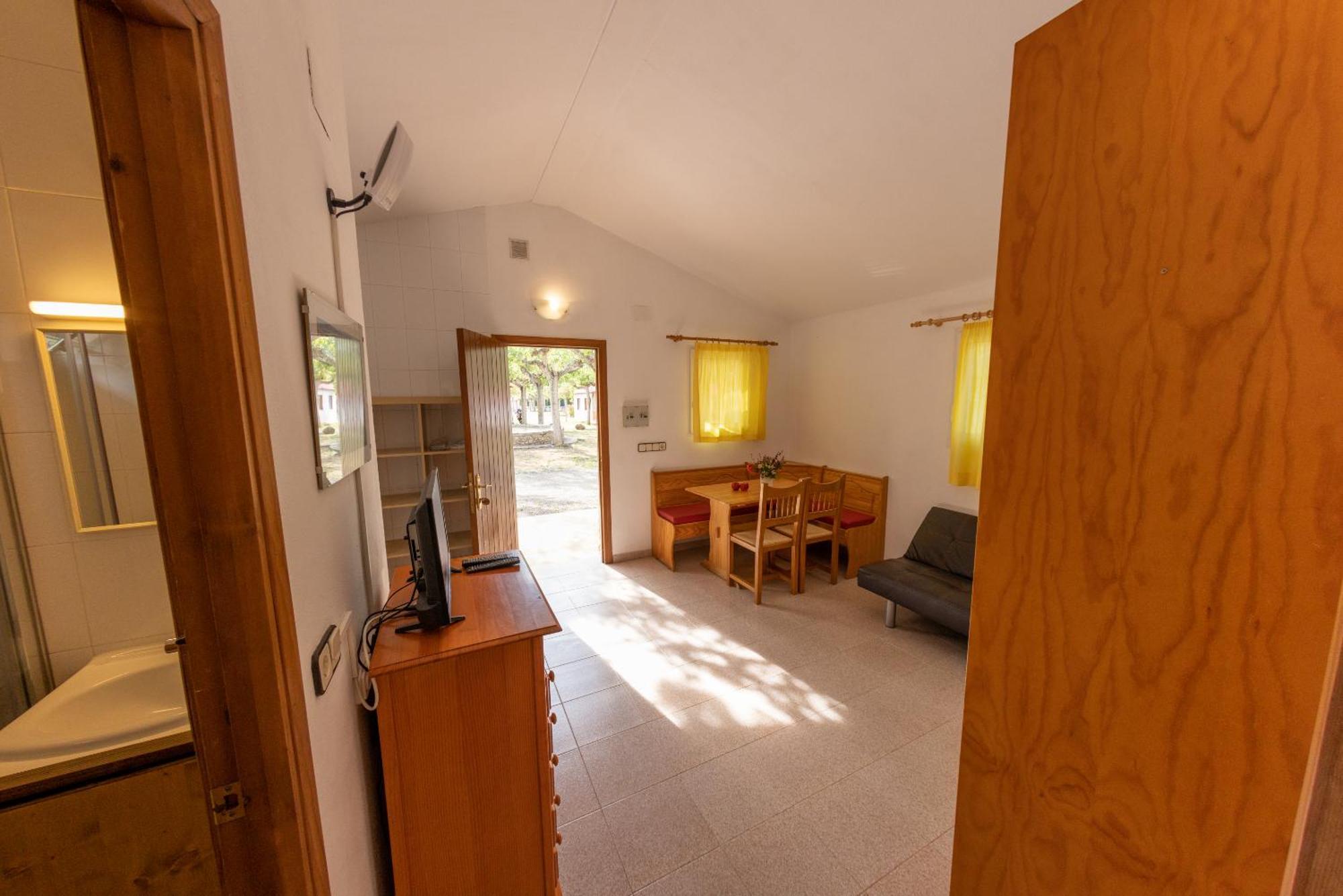Bungalowpark Isábena La Puebla de Roda Esterno foto